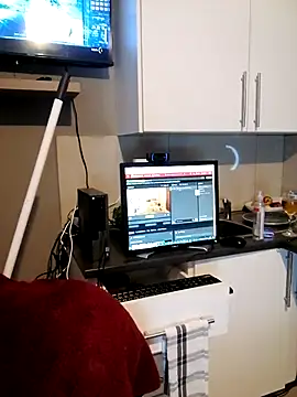 LADY-NESH online show from April 7, 4:29 pm