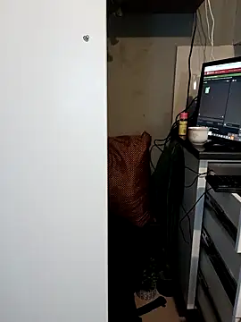 LADY-NESH online show from April 24, 5:32 am