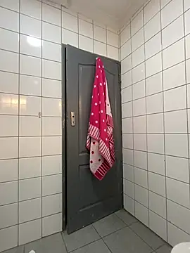 Snapshot of BankssWithTheBenz chatting on February 11, 1:16 pm BankssWithTheBenz online show from February 11, 1:16 pm