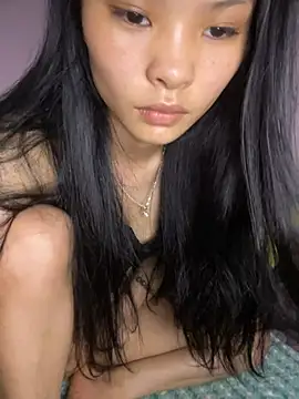 siting00 online show from March 4, 8:20 am