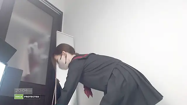 Piko crystal online show from March 25, 11:05 am