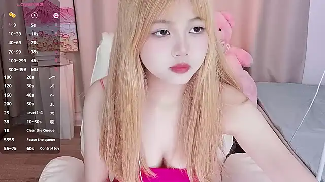 Snapshot of -Anya-666- chatting on February 14, 2:14 pm -Anya-666- online show from February 14, 2:14 pm