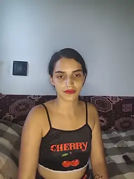 SoniaMoonnnnn online show from June 9, 6:19 pm