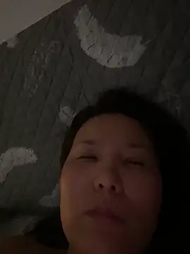 Snapshot of Youyou_12 chatting on February 5, 4:33 pm Youyou 12 online show from February 5, 4:33 pm