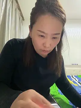 Youyou 12 online show from March 9, 12:42 pm