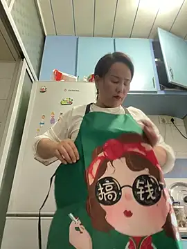 Youyou 12 online show from April 12, 9:47 am