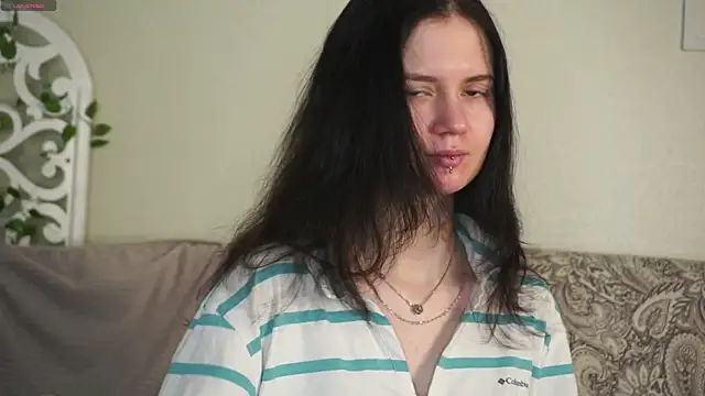 Glow hollow online show from February 15, 3:47 am