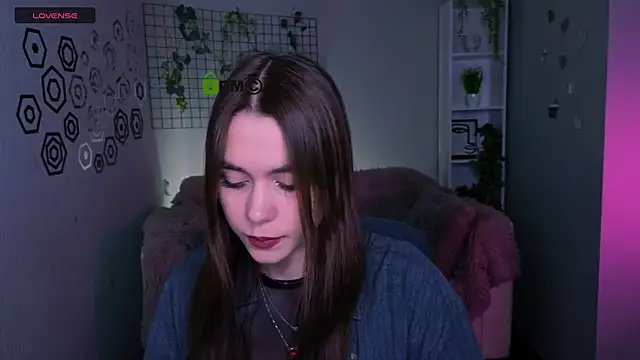 laurenmurrr online show from April 5, 1:19 pm