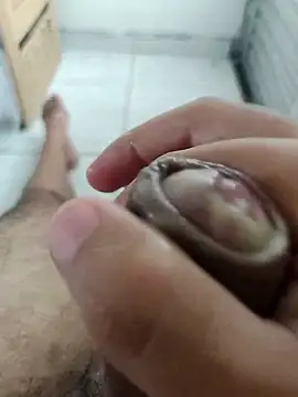 putopau15 online show from April 1, 2:14 pm