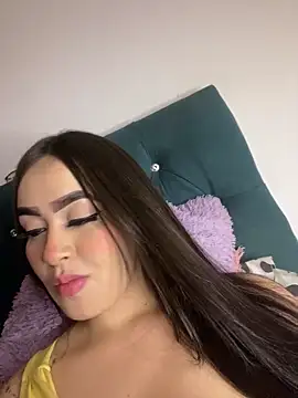 Snapshot of KandyKitty chatting on February 12, 11:55 pm KandyKitty online show from February 12, 11:55 pm