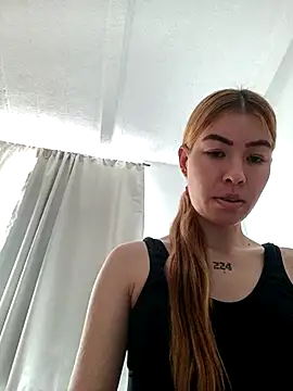 maddie-sar online show from April 13, 3:17 pm