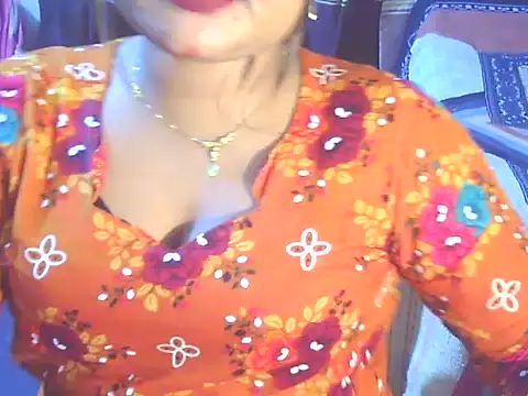 Snapshot of Nusrat_Faria chatting on March 1, 6:43 pm Nusrat Faria online show from March 1, 6:43 pm