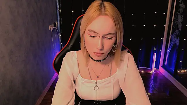 Snapshot of crybambi chatting on February 26, 10:25 am crybambi online show from February 26, 10:25 am