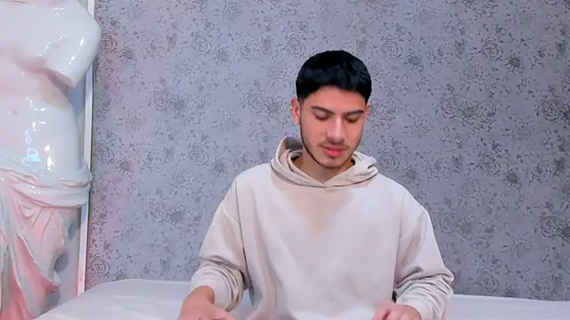 Apolo Gray online show from February 5, 4:50 am