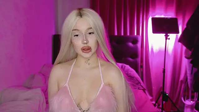 Lolykari online show from April 11, 6:01 pm