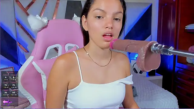 Snapshot of isa_kolins chatting on March 1, 12:51 pm isa kolins online show from March 1, 12:51 pm