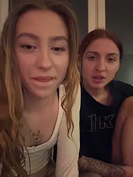 romyxxs online show from February 3, 7:08 pm