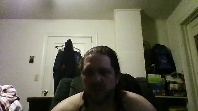 Snapshot of Demon2182 chatting on February 16, 6:09 am Demon2182 online show from February 16, 6:09 am