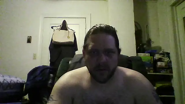 Snapshot of Demon2182 chatting on February 26, 5:06 am Demon2182 online show from February 26, 5:06 am