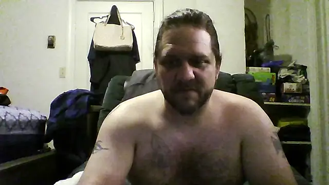 Snapshot of Demon2182 chatting on February 26, 5:12 pm Demon2182 online show from February 26, 5:12 pm