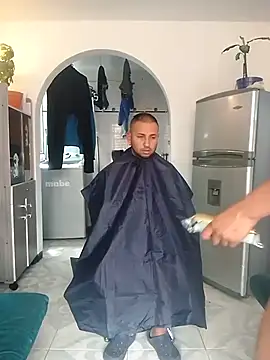 Snapshot of Roxan_King chatting on February 23, 3:31 pm Roxan King online show from February 23, 3:31 pm