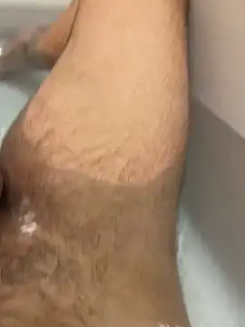 showtimebobby2424 online show from February 24, 9:46 pm