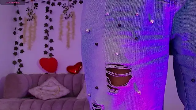 Stephanie Fontaine online show from February 25, 12:48 pm