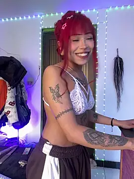 Snapshot of suky_pou chatting on February 3, 4:12 pm suky pou online show from February 3, 4:12 pm