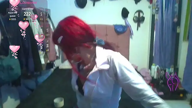 Snapshot of suky_pou chatting on March 14, 1:34 am suky pou online show from March 14, 1:34 am