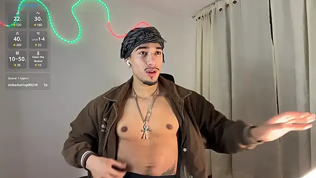 Snapshot of rafael_stone11 chatting on February 11, 3:00 am rafael stone11 online show from February 11, 3:00 am