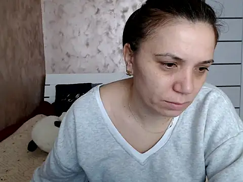 LorraGrey online show from March 5, 6:31 am