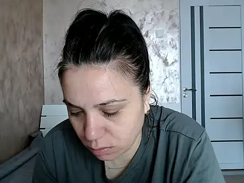 LorraGrey online show from April 15, 5:47 am