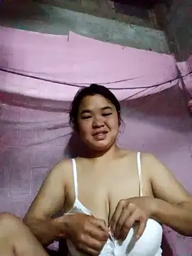 Jyllyy online show from February 7, 11:08 pm