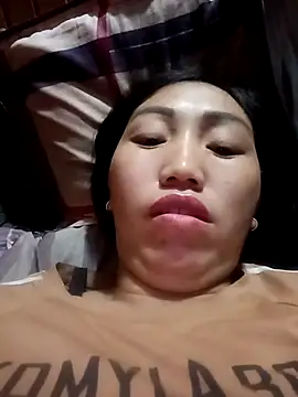 hot-luna- online show from February 26, 11:59 pm