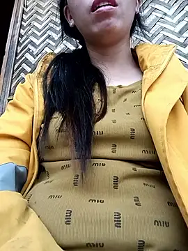 Snapshot of hot-luna- chatting on March 4, 9:04 am hot-luna- online show from March 4, 9:04 am