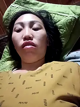 Snapshot of hot-luna- chatting on April 3, 9:57 pm hot-luna- online show from April 3, 9:57 pm