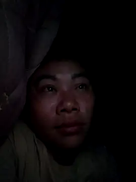 Snapshot of Bella-222 chatting on February 6, 7:39 pm Bella-222 online show from February 6, 7:39 pm