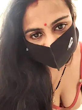 Snapshot of simran_sharma01 chatting on February 10, 6:39 am simran sharma01 online show from February 10, 6:39 am