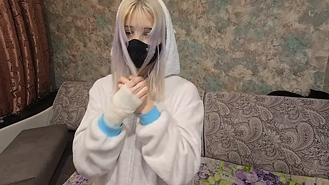 Yunakiss online show from February 16, 7:43 pm