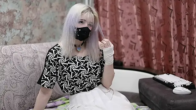 Yunakiss online show from February 20, 7:58 pm