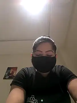 Suhanahotty1 online show from February 13, 6:53 am