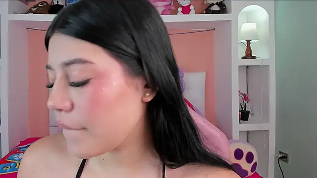 Snapshot of foxy_vera chatting on February 10, 11:14 am foxy vera online show from February 10, 11:14 am