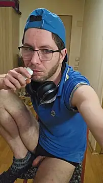 Snapshot of MagnificoSexy-boy-hot-93 chatting on February 13, 10:44 am MagnificoSexy-boy-hot-93 online show from February 13, 10:44 am