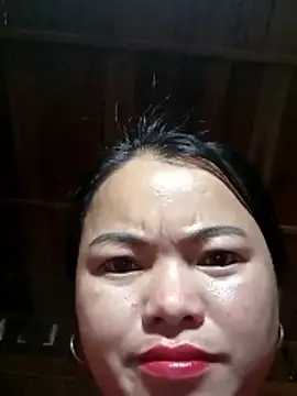 emlylyxinh online show from February 18, 7:04 am