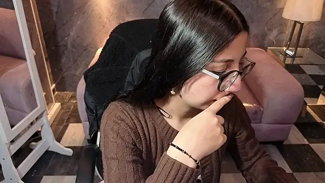 Sophie jones b online show from March 27, 11:43 am