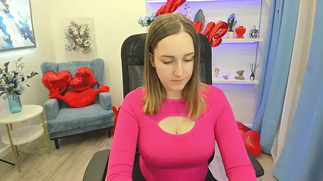 Snapshot of CaseyTerini chatting on February 8, 4:16 am CaseyTerini online show from February 8, 4:16 am