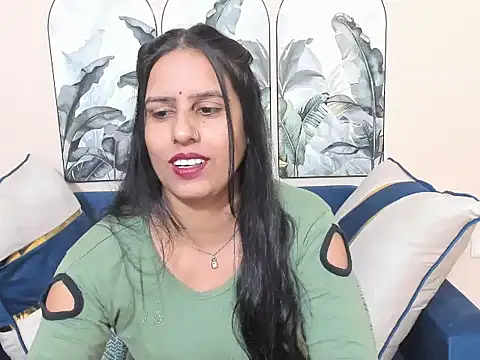 Snapshot of sara_conorr chatting on February 5, 5:34 am sara conorr online show from February 5, 5:34 am