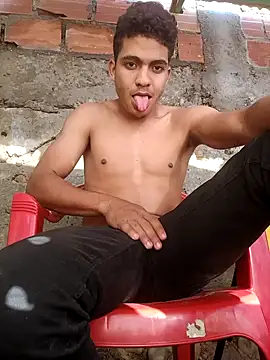 Snapshot of NikoHot_anatole chatting on February 11, 12:43 pm NikoHot anatole online show from February 11, 12:43 pm