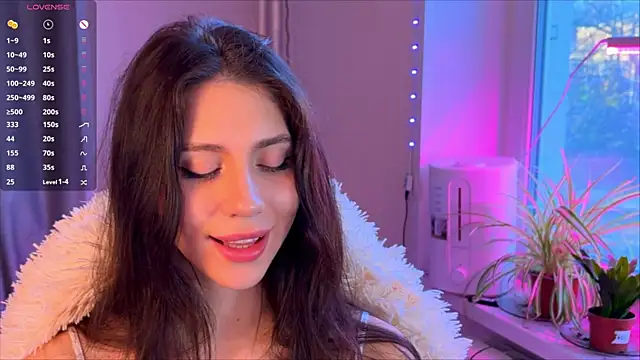 lunawho online show from March 30, 4:13 am