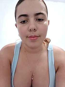 Snapshot of lyss_muller chatting on February 2, 3:44 pm lyss muller online show from February 2, 3:44 pm